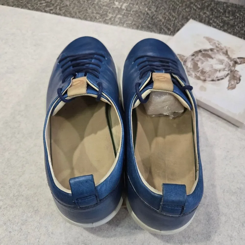 🐢 ECCO Soft 7 Men's Leather Sneaker. Blue Size 11. $170 new.